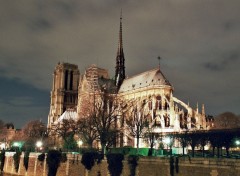 Fonds d'cran Constructions et architecture Notre-Dame vue de ct