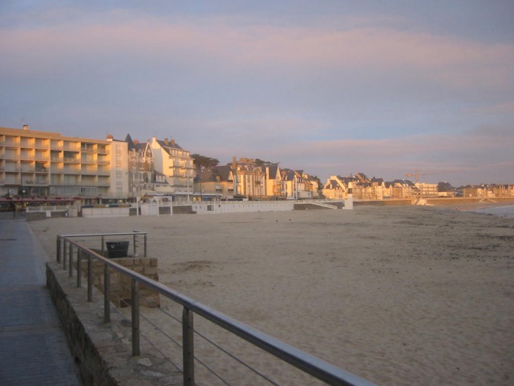 Fonds d'cran Voyages : Europe France > Bretagne Quiberon dans le soleil couchant