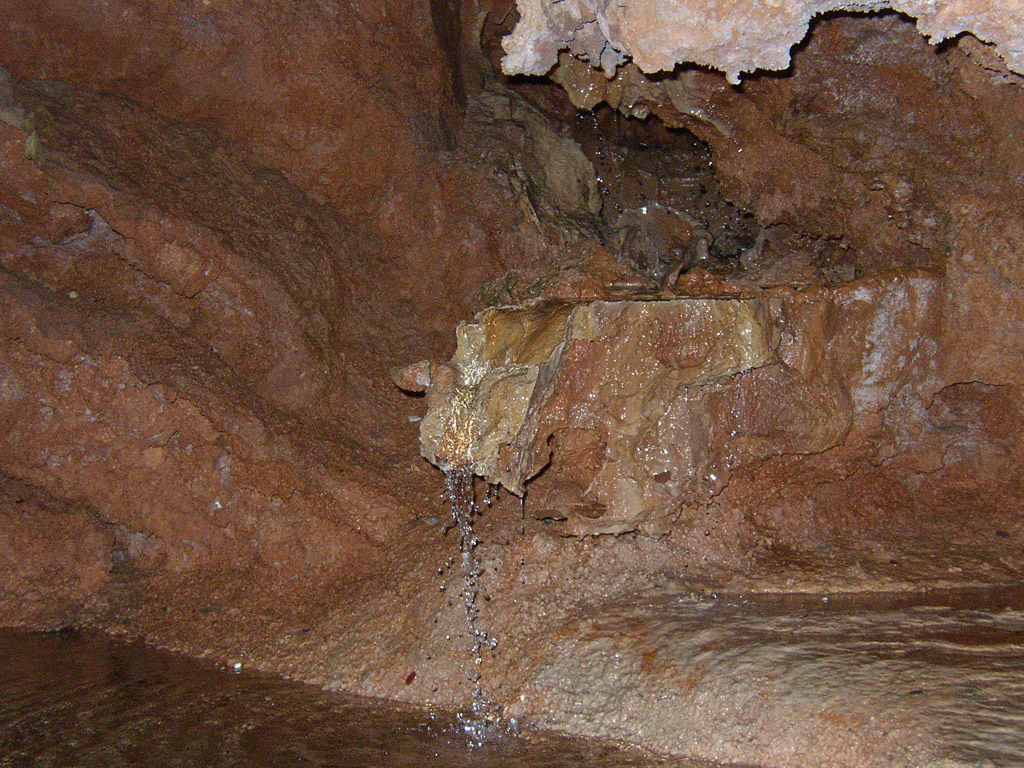 Fonds d'cran Nature Cavernes - Grottes Mira D'Aire