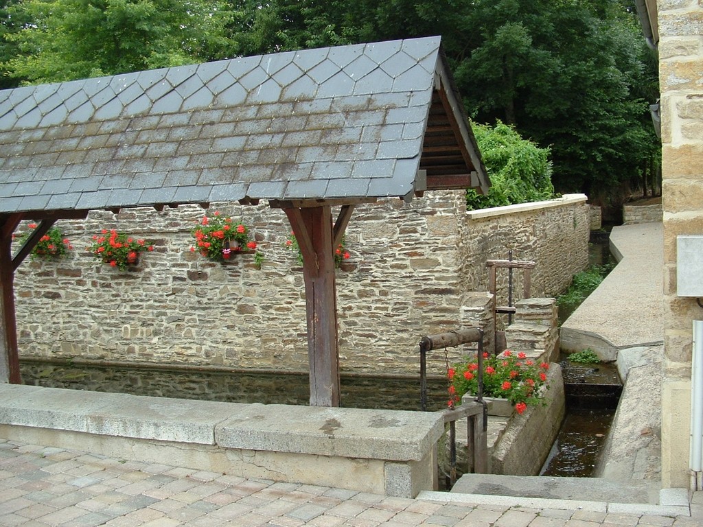 Fonds d'cran Constructions et architecture Fontaines - Jets d'eau LAVOIR