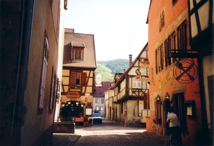 Fonds d'cran Voyages : Europe France > Alsace Encore pour Gavroche