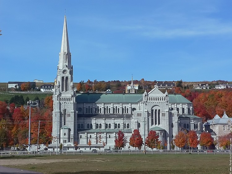 Fonds d'cran Constructions et architecture Edifices Religieux Baslique STE-Anne de Beaupr,Qubec