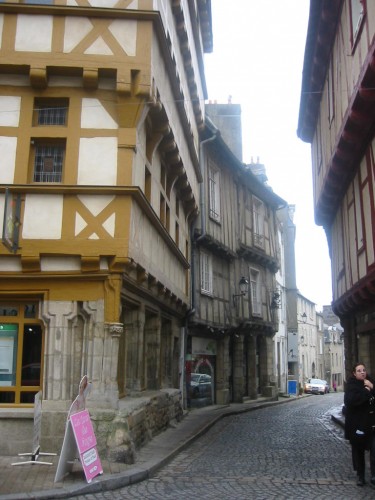 Wallpapers Trips : Europ France > Bretagne Rue dans Vannes.