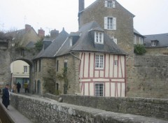 Fonds d'cran Voyages : Europe Vannes - Porte dans les remparts.