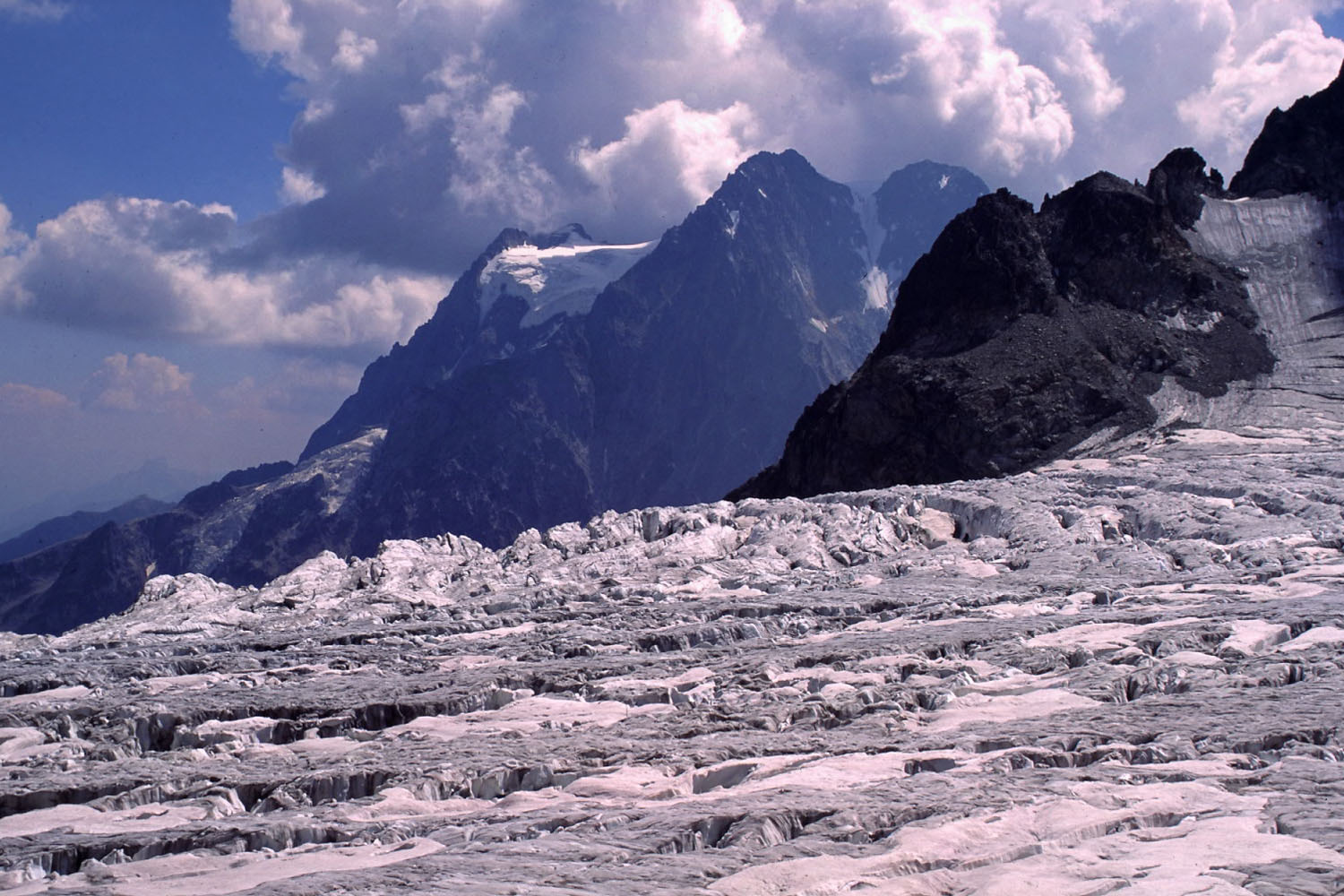 Fonds d'cran Nature Montagnes Les Ecrins