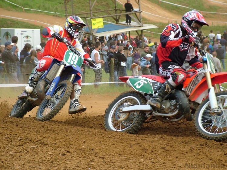 Fonds d'cran Motos Motocross motocross 250