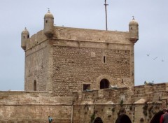 Fonds d'cran Voyages : Afrique Tour  l'entre du port d'Essaouira.