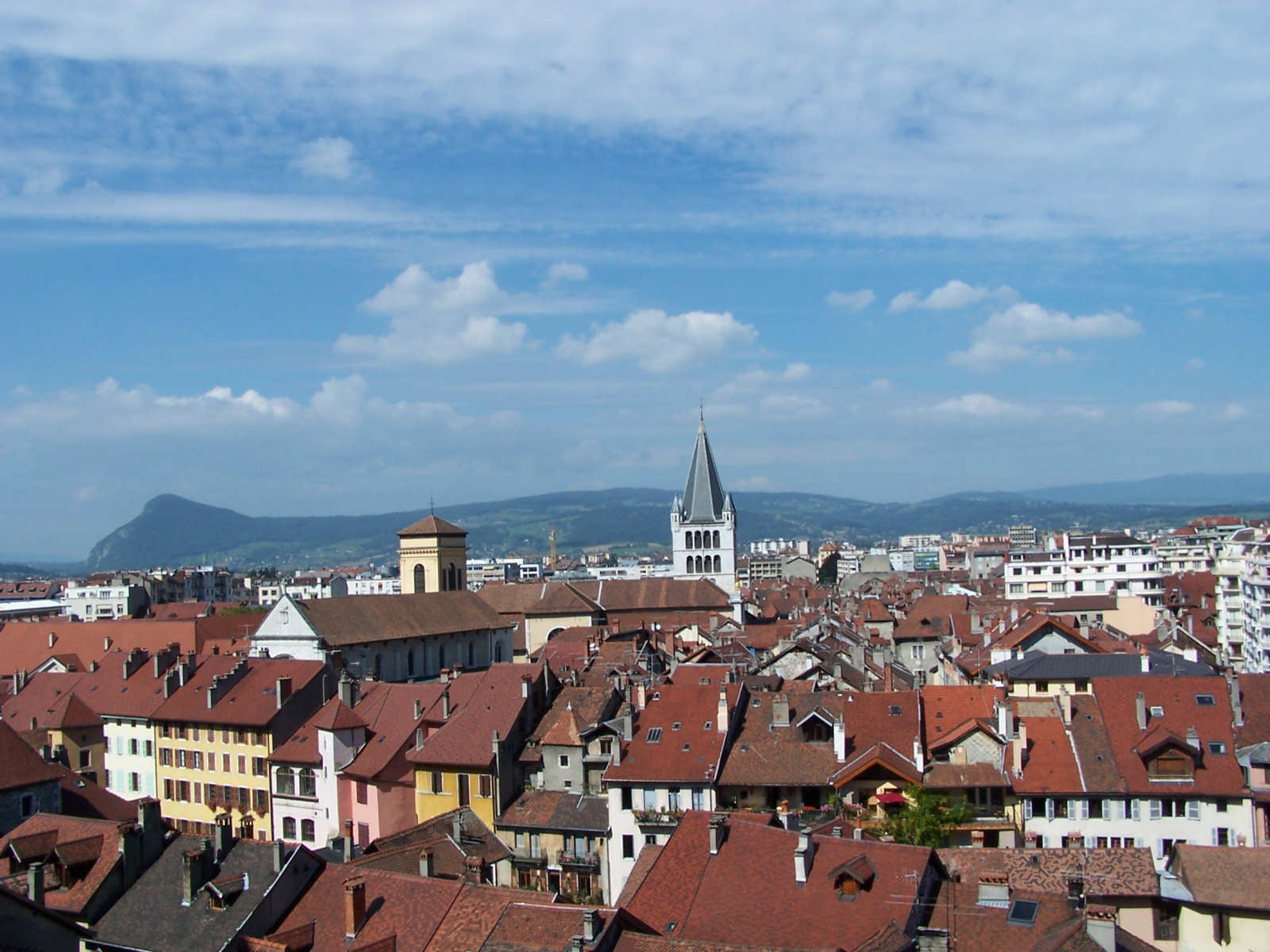 Fonds d'cran Voyages : Europe France > Rhne-Alpes Les toits de Annecy