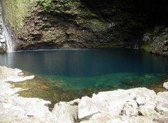 Fonds d'cran Nature cascade chaudron