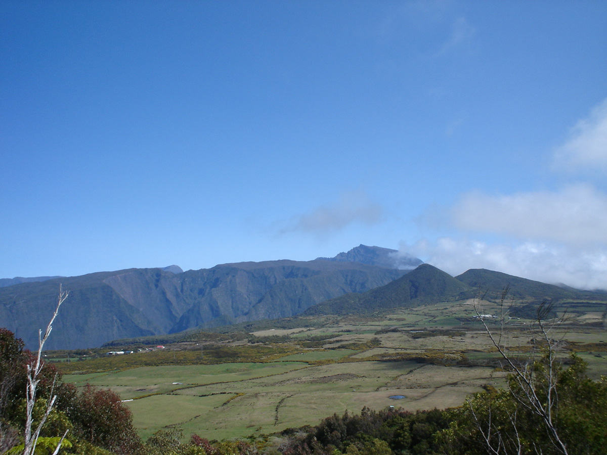 Wallpapers Nature Mountains piton des neiges. la reunion