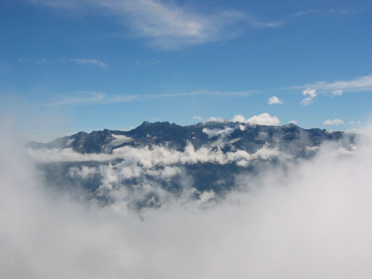 Wallpapers Nature Mountains Dans les nuages