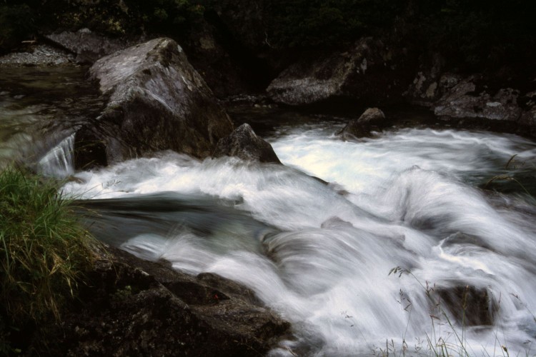 Fonds d'cran Nature Fleuves - Rivires - Torrents Pyrnes