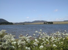 Fonds d'cran Nature Auvergne Lac de Bourdouze