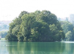 Fonds d'cran Nature Lac du parc de la Tte d'Or de Lyon