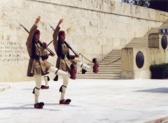 Fonds d'cran Voyages : Europe La relve de la garde - Athnes