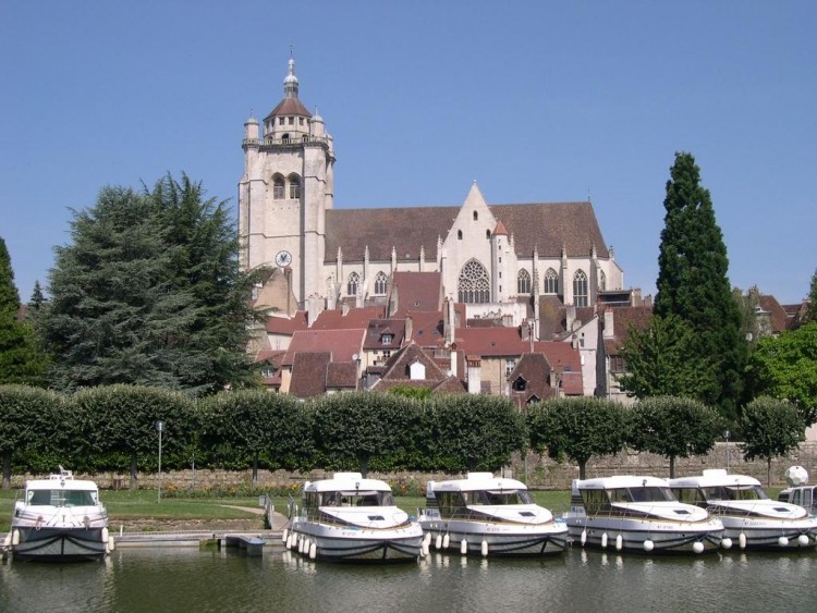 Fonds d'cran Constructions et architecture Edifices Religieux Dole-port