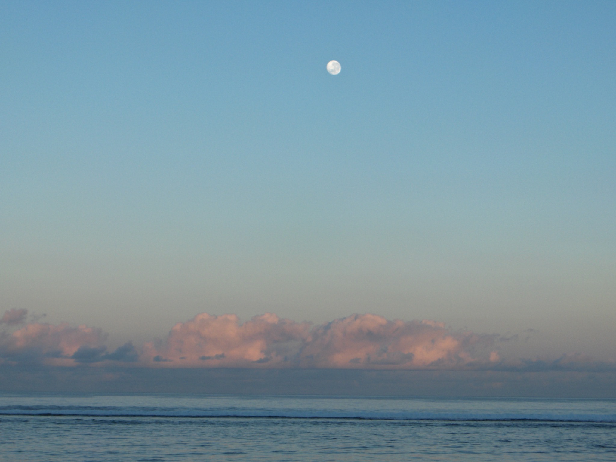 Wallpapers Nature Skies - Clouds Coucher de Lune  Saint Leu