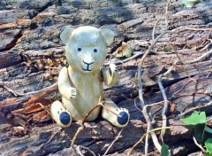 Fonds d'cran Objets Petit ours en bois...