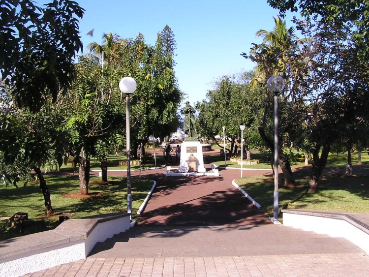 Fonds d'cran Voyages : Afrique La Runion place de la mairie st pierre