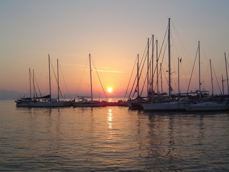 Fonds d'cran Nature Couchers et levers de Soleil Port de Naxos