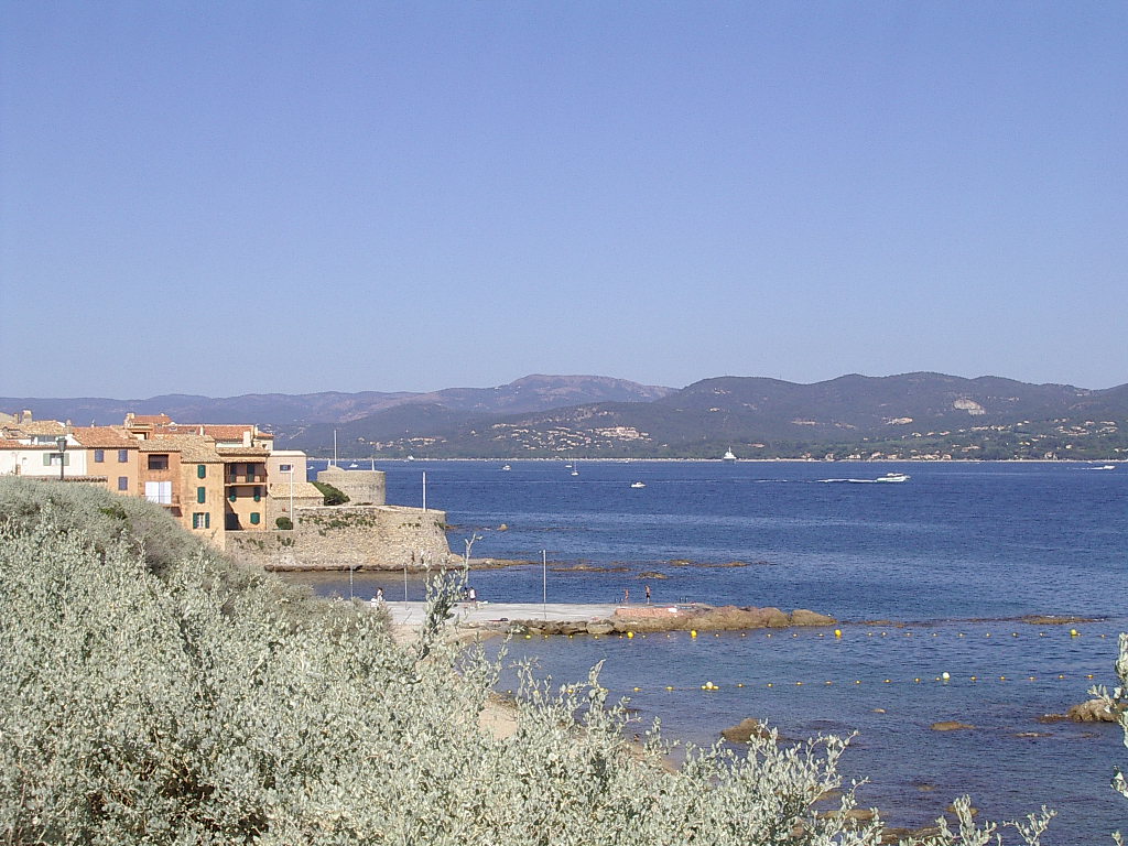 Fonds d'cran Voyages : Europe France > Provence-Alpes-Cte d'Azur Saint-Tropez