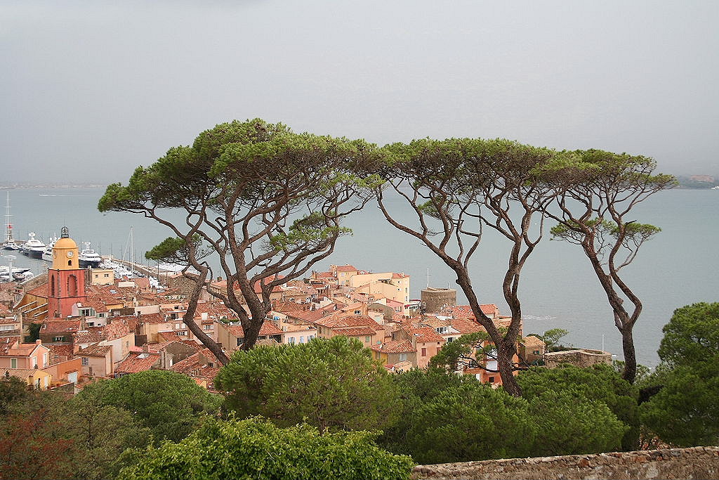 Wallpapers Trips : Europ France > Provence-Alpes-Cte d'Azur Saint-Tropez sous la pluie