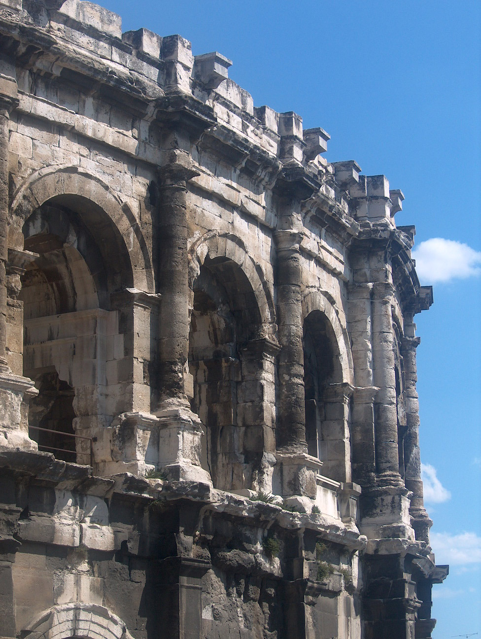 Fonds d'cran Constructions et architecture Ruines - Vestiges Un dtails des arnes de Nmes