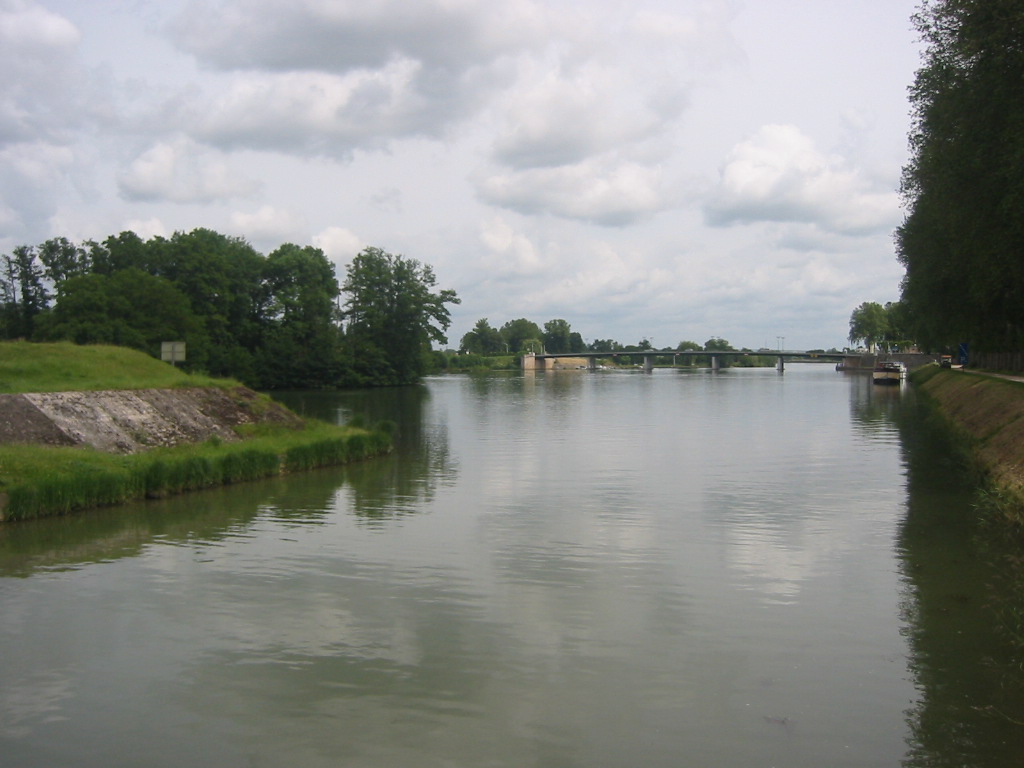 Fonds d'cran Voyages : Europe France > Bourgogne La Saonne  Auxonne