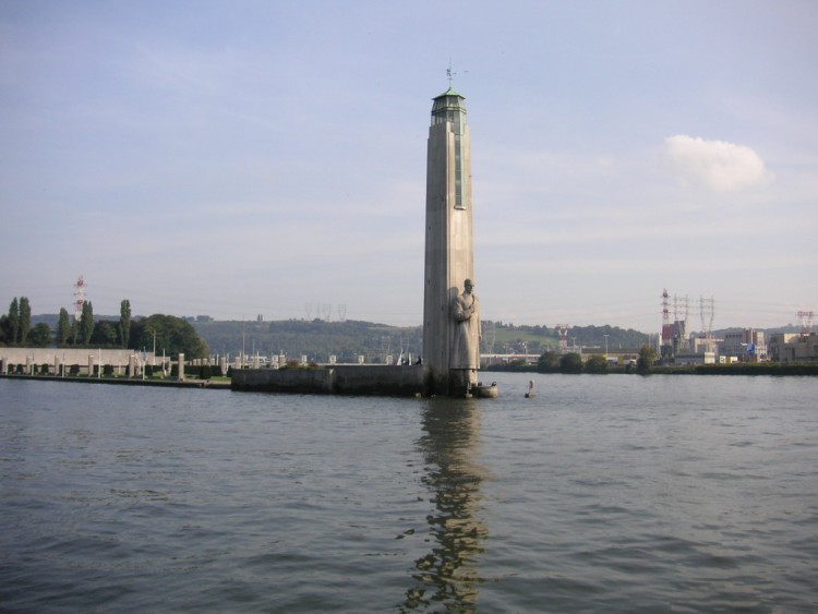 Fonds d'cran Constructions et architecture Statues - Monuments entre canal Albert (Lige)