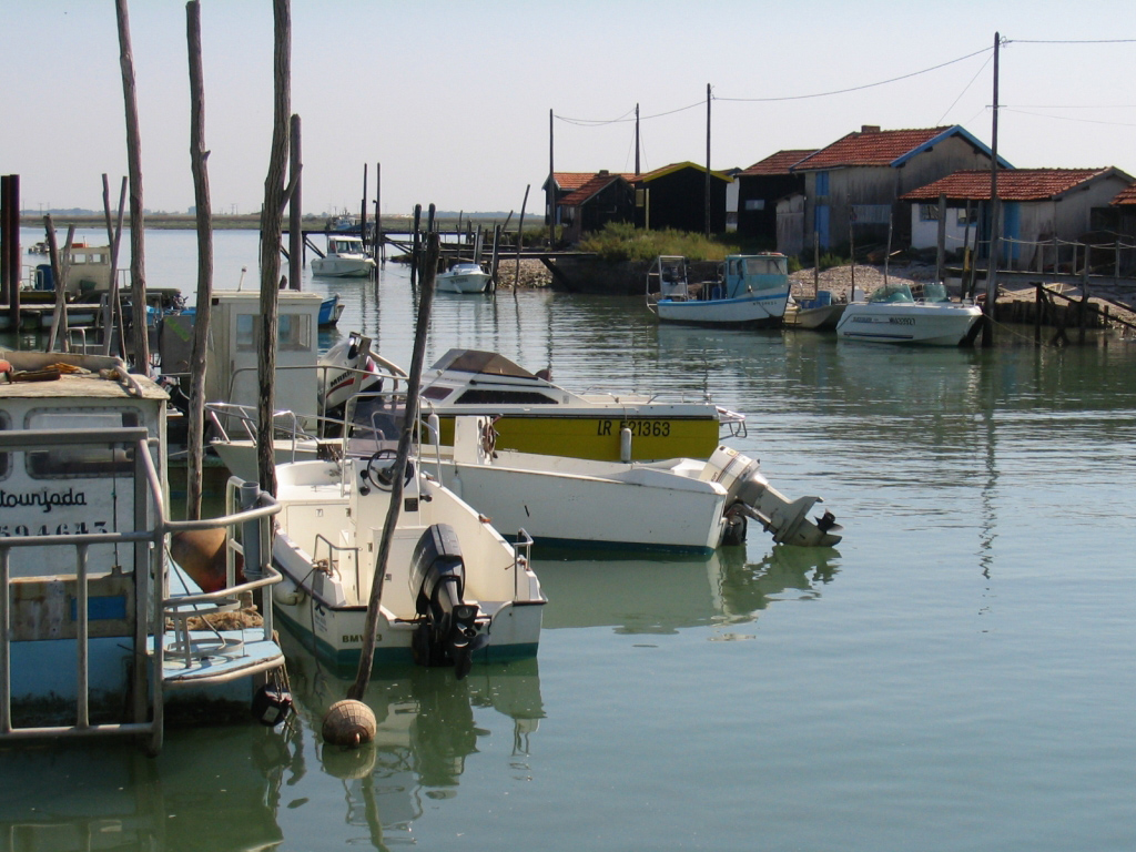 Fonds d'cran Bateaux Bateaux  moteur port de la tramblade