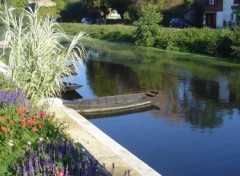 Fonds d'cran Nature Petite barque