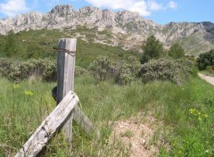 Fonds d'cran Voyages : Europe Massif des Alpilles (13)