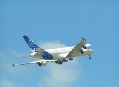 Fonds d'cran Avions A380 en vol au bourget 2005