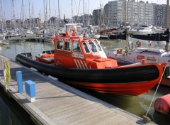 Fonds d'cran Bateaux surveillance des ctes