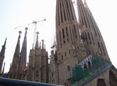 Fonds d'cran Voyages : Europe Sagrata Familia