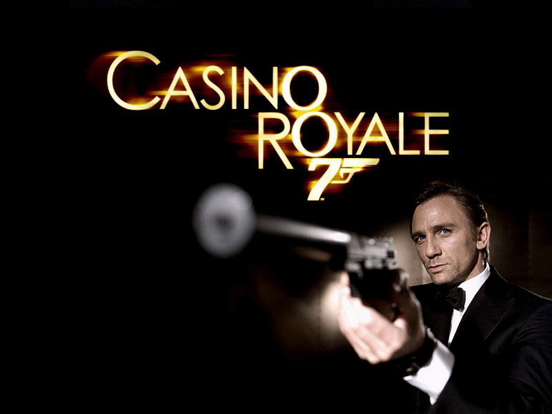 Fonds d'cran Cinma 007 James Bond - Casino Royale Daniel Craig, le nouveau James...