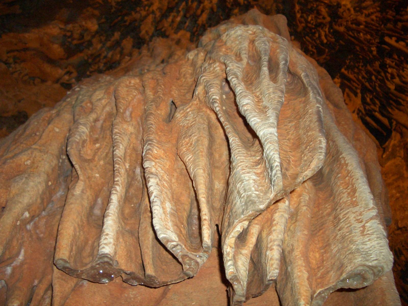 Fonds d'cran Nature Cavernes - Grottes 