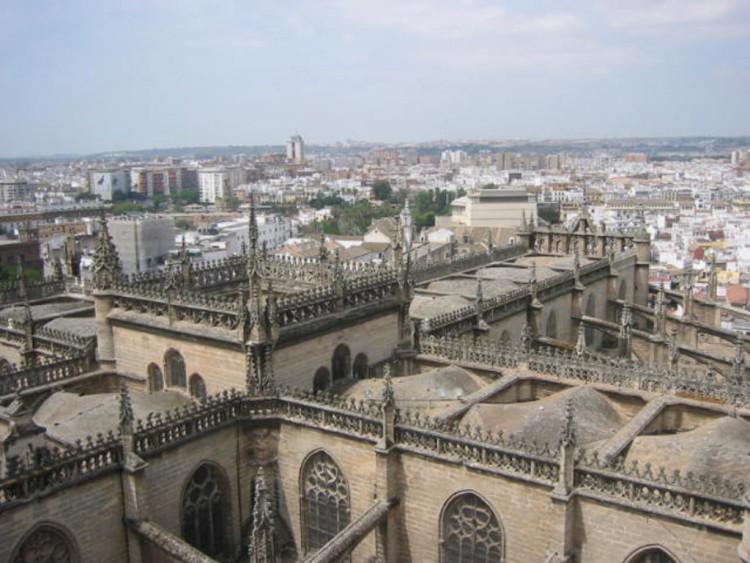 Fonds d'cran Voyages : Europe Espagne La cathdrale de Sville vue d'en haut