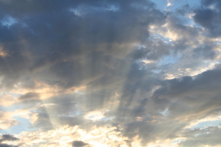 Fonds d'cran Nature Ciel - Nuages soleil couchant un soir d't