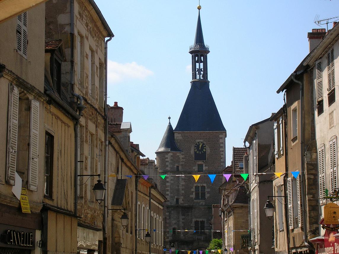 Fonds d'cran Voyages : Europe France > Bourgogne Porte fortifie