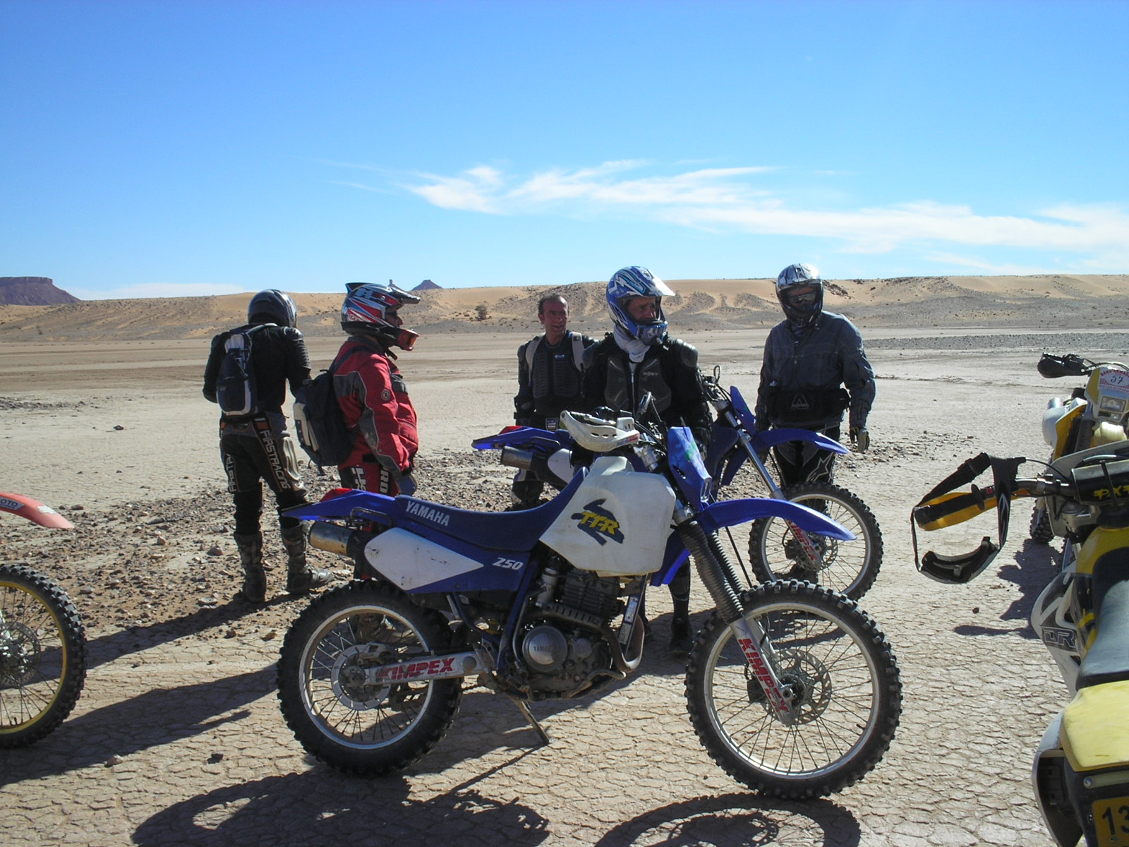 Fonds d'cran Motos Divers raid moto maroc