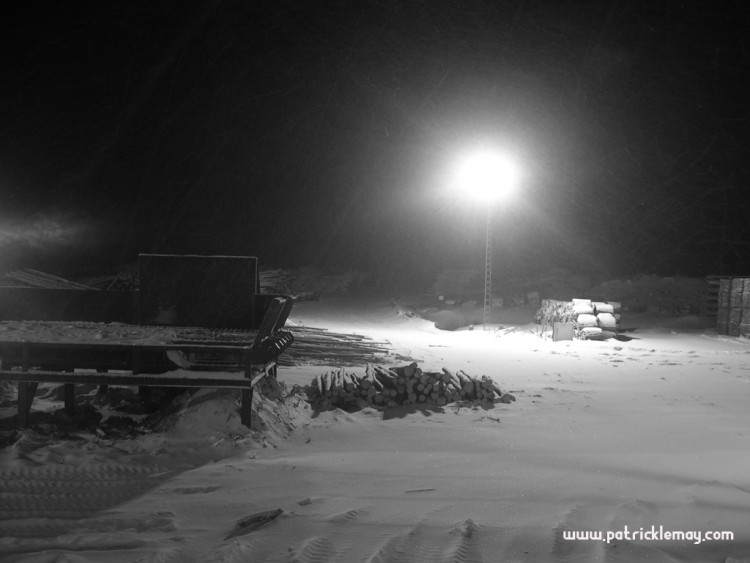 Fonds d'cran Nature Saisons - Hiver Lumiere industrielle