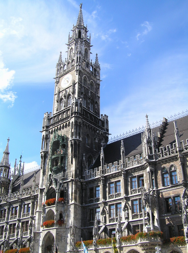 Fonds d'cran Constructions et architecture Chteaux - Palais hotel de ville de munich