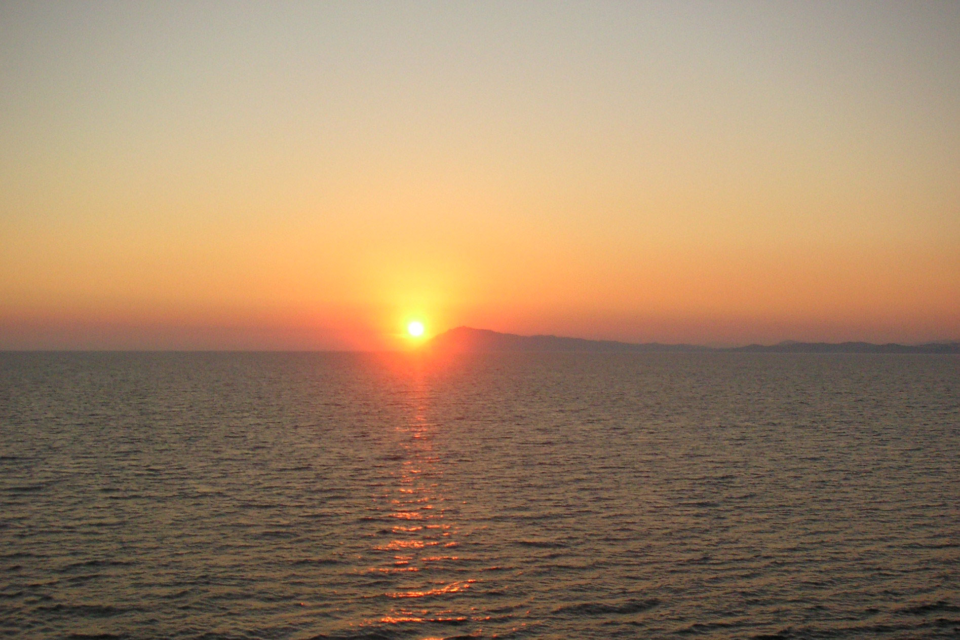 Wallpapers Nature Sunsets and sunrises coucher en corse