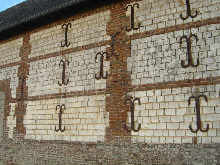 Fonds d'cran Constructions et architecture Toits - Murs - Cltures Mur de ferme.