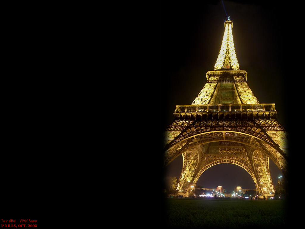 Wallpapers Trips : Europ France > Ile-de-France > Paris La Tour Eiffel comme vous ne l'avez jamais vue !