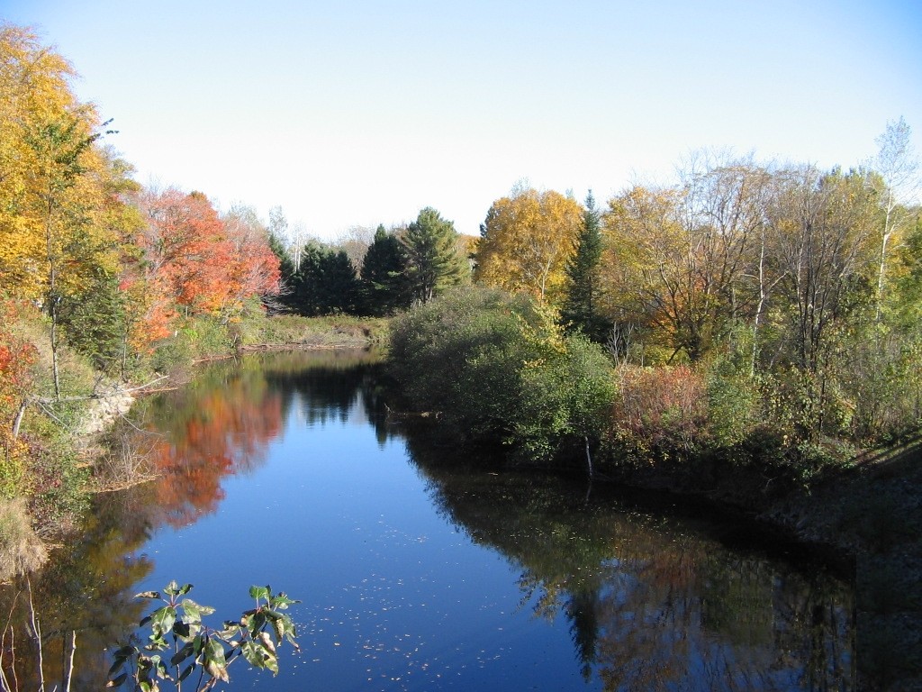 Fonds d'cran Nature Saisons - Automne Rivière coloriée