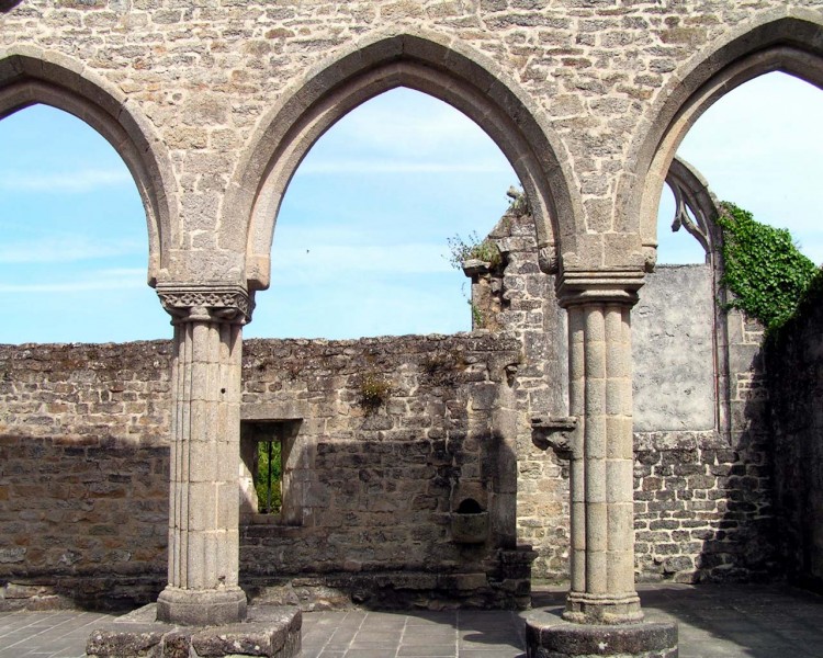 Fonds d'cran Constructions et architecture Edifices Religieux eglise en ruine