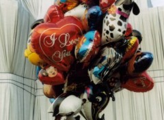 Fonds d'cran Objets Ballons d'amour!