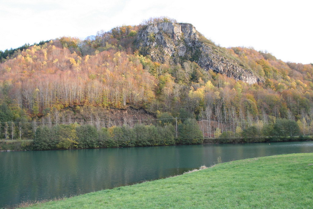 Wallpapers Nature Lakes - Ponds Lac des Graves dans le Cantal